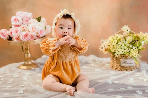 广州代怀试管生子几个月宝宝可以坐